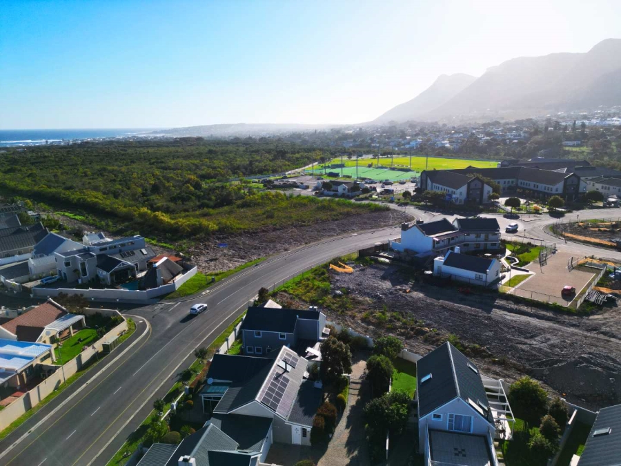 3 Bedroom Property for Sale in Sandbaai Western Cape
